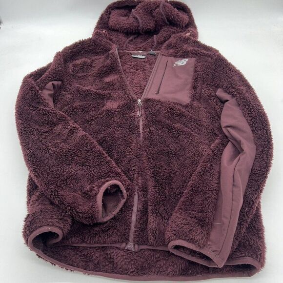 New Balance Fuzzy Fleece Jacket Womens Medium Hood Full Zip Pocket Wine - Picture 1 of 5